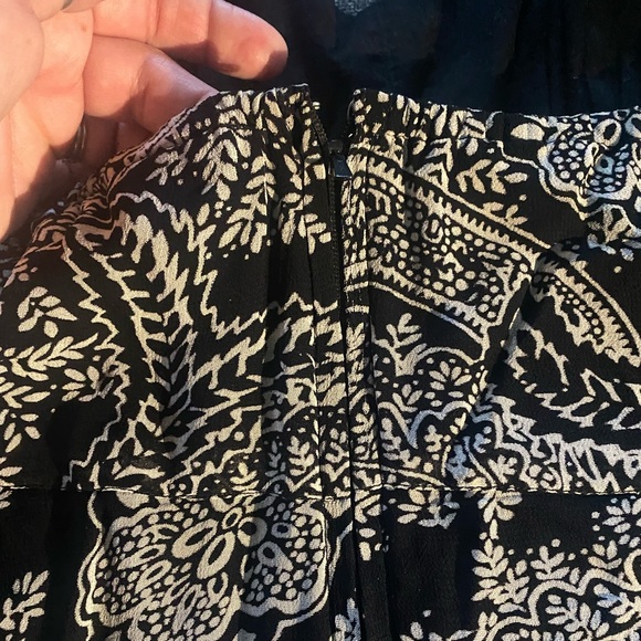 Le Château | Vintage light dress tied at the neck. Size Medium. - Picture 6 of 7